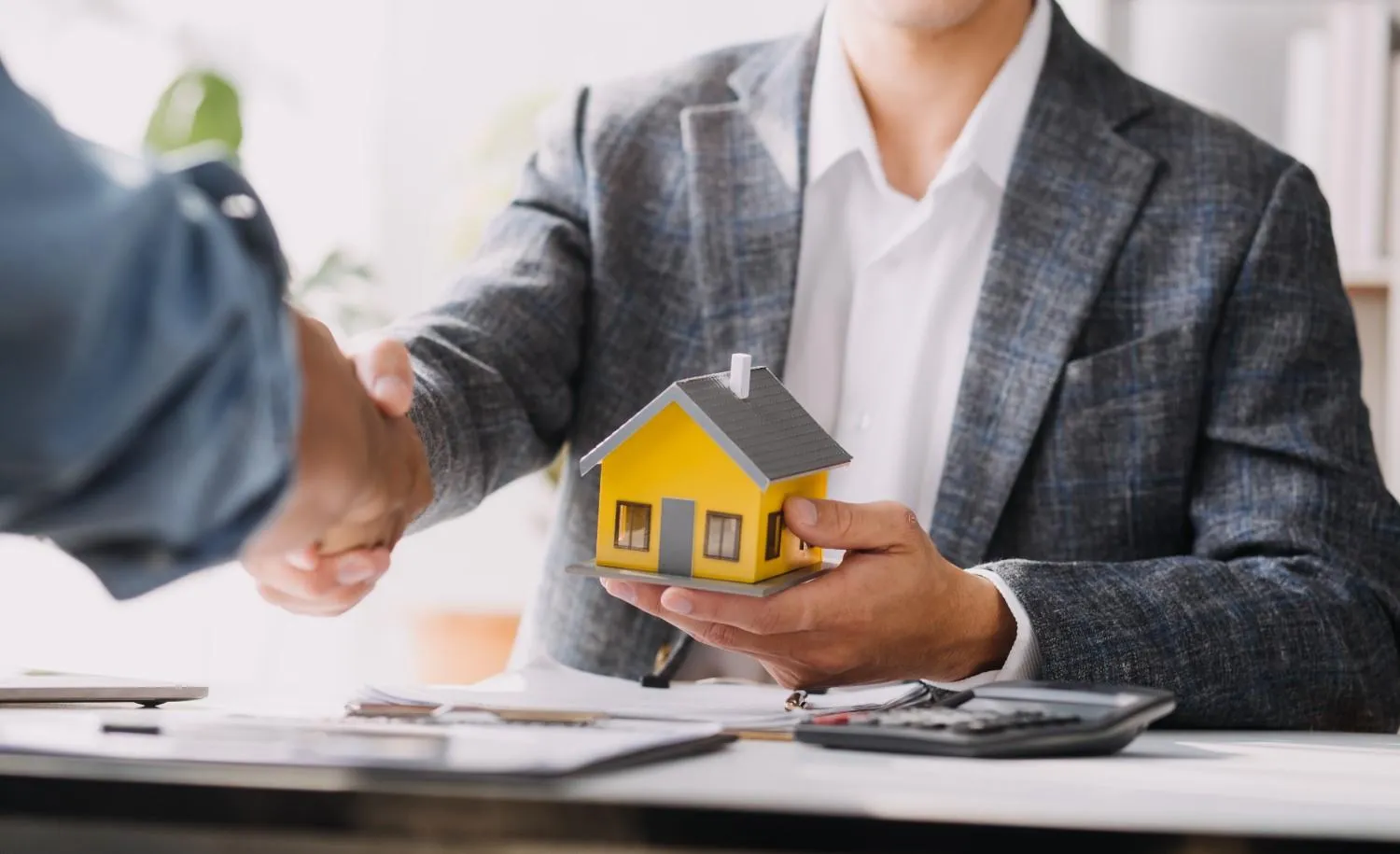 Phone discussion about home sale